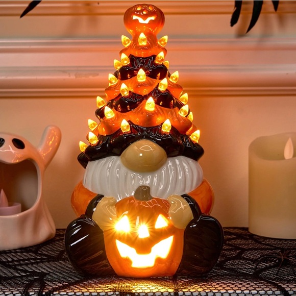 Paula Bean Jeans Other - Halloween gnome tree.   Lights up New. Small. 8.5 inches